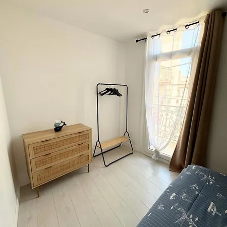 Dom wakacyjny Maison 5p - 5mn - Cour Privee - Climatisation *