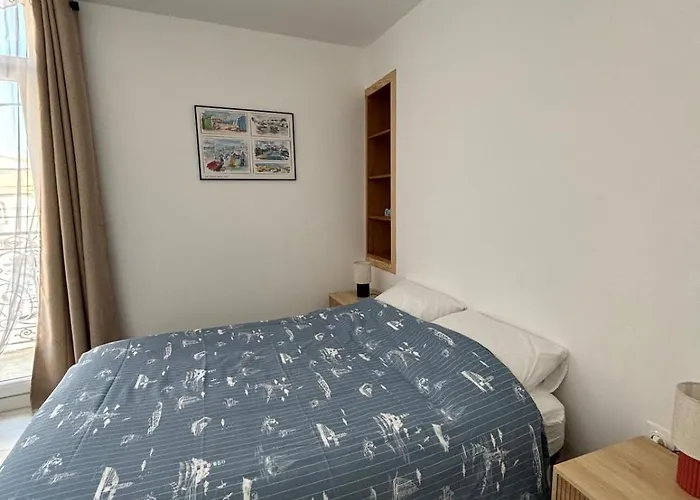 Ferienhaus Maison 5p - 5mn - Cour Privee - Climatisation *