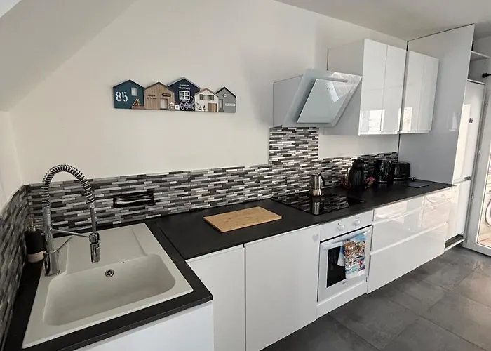 Maison 5p - 5mn - Cour Privee - Climatisation Ferienhaus Frontignan