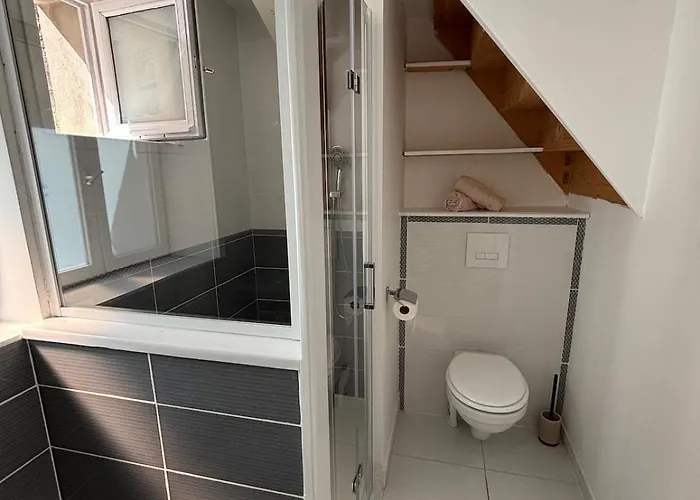 Ferienhaus Maison 5p - 5mn - Cour Privee - Climatisation Frontignan